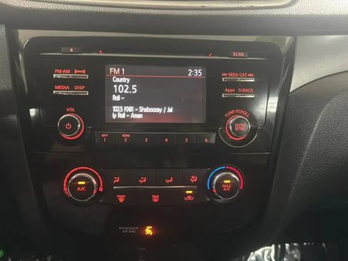 Used 2016 Nissan Rogue S FWD image 14