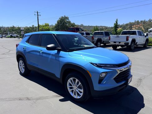 New 2026 Chevrolet TrailBlazer LS w/ LS Convenience Package AWD/4WD image 4