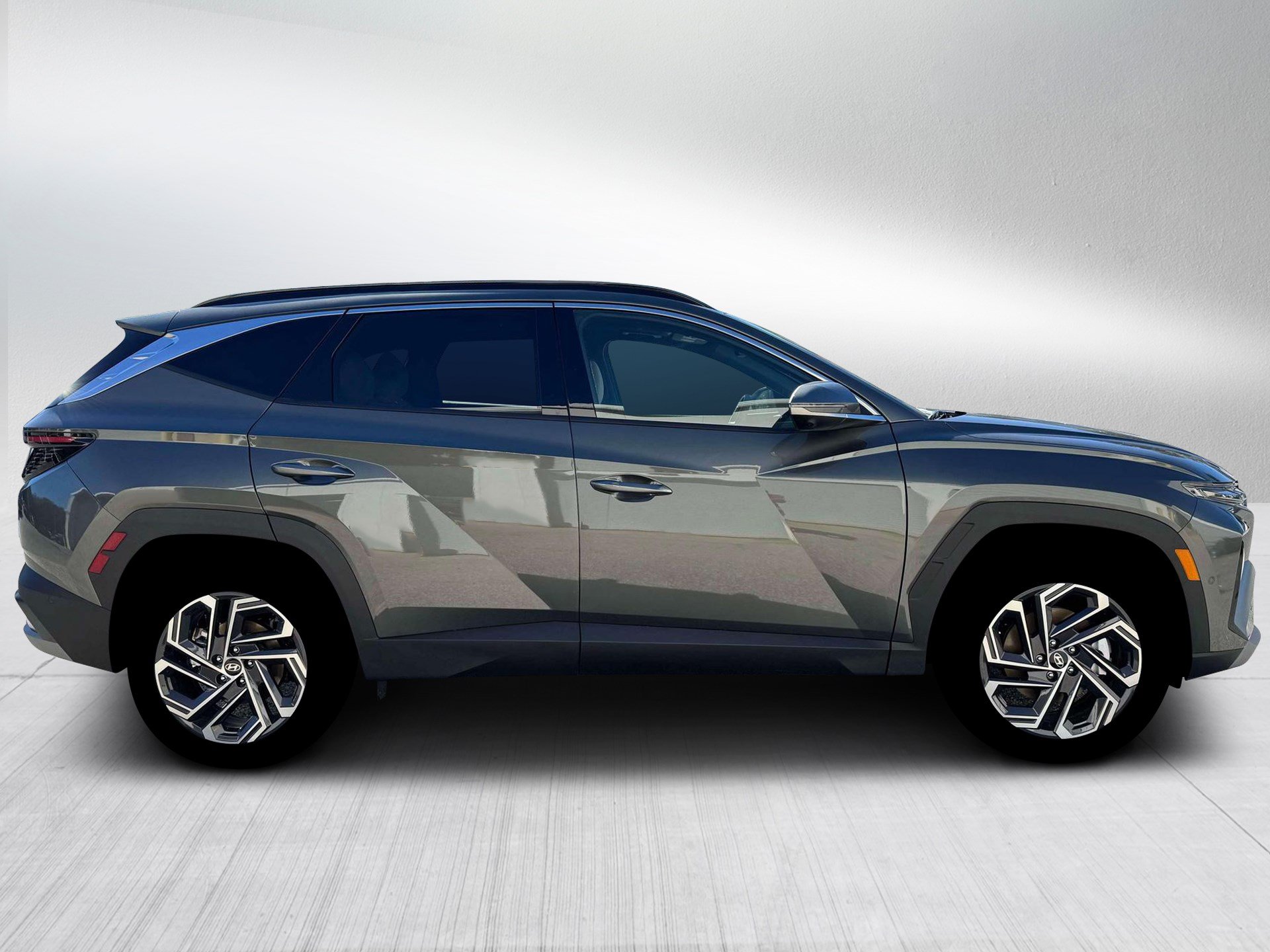 New 2026 Hyundai Tucson Limited AWD/4WD image 9
