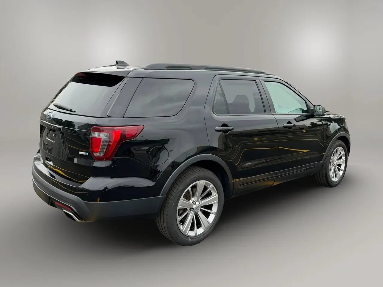 Used 2017 Ford Explorer Sport AWD/4WD image 9