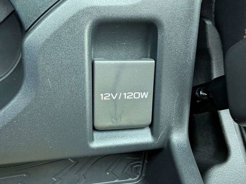 Used 2025 Subaru Forester Touring AWD/4WD image 26