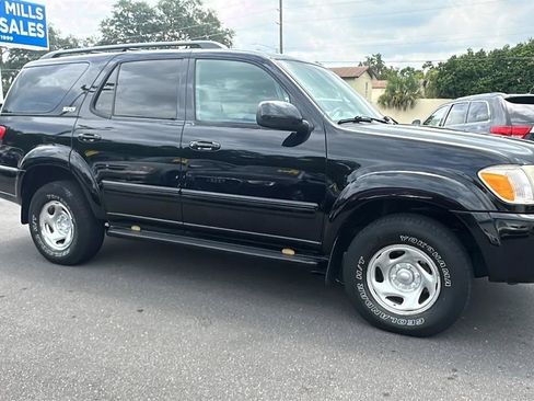 Used 2006 Toyota Sequoia SR5 AWD/4WD image 7