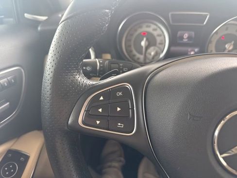 Used 2017 Mercedes-Benz GLA 250 4MATIC image 13