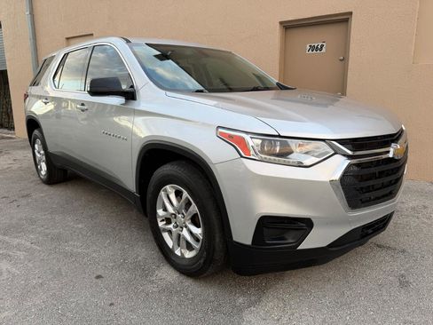 Used 2020 Chevrolet Traverse LS FWD image 11