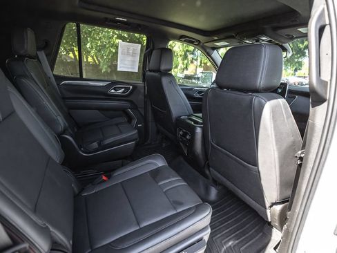 Used 2022 Chevrolet Tahoe RST w/ Luxury Package AWD/4WD image 26