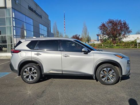 Used 2021 Nissan Rogue SV AWD/4WD image 8