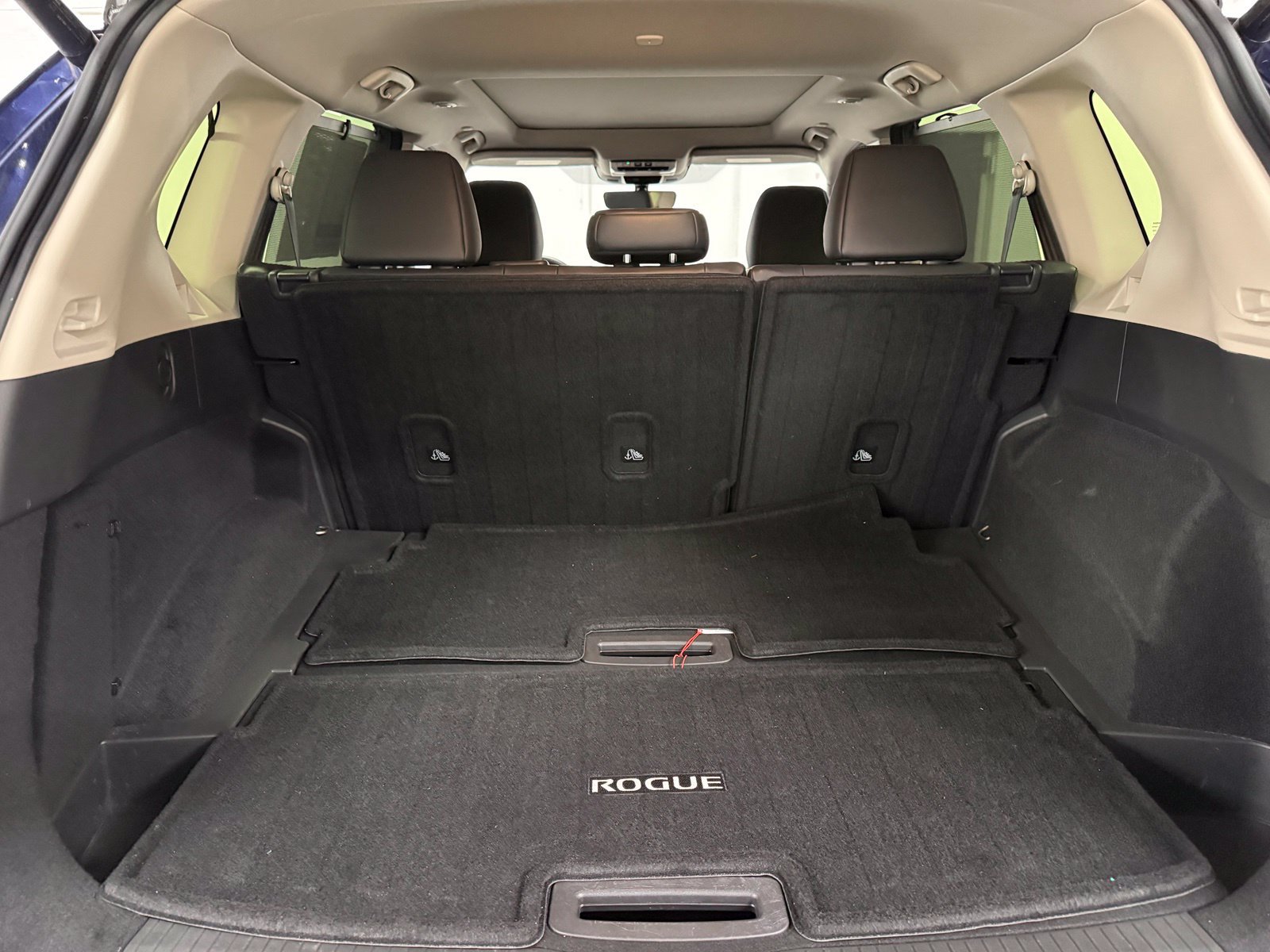 Used 2023 Nissan Rogue SL w/ SL Premium Package FWD image 10