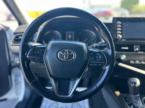 Used 2021 Toyota Camry SE FWD image 10