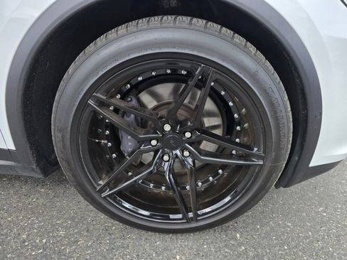Used 2018 Tesla Model X 75D AWD/4WD image 9
