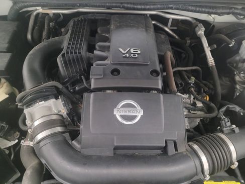 Used 2018 Nissan Frontier SV image 30