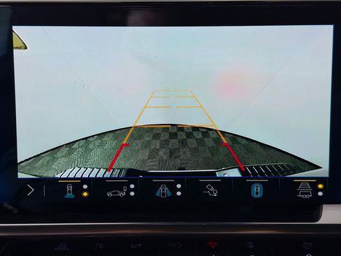 Used 2024 Chevrolet Silverado 3500 LTZ image 17