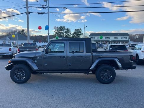 New 2026 Jeep Gladiator Sport image 4