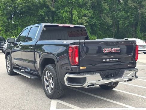 Used 2022 GMC Sierra 1500 SLT AWD/4WD image 3