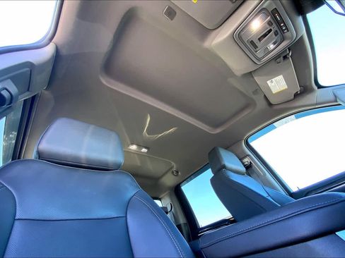 Used 2024 Chevrolet Silverado 2500 LTZ w/ LTZ Convenience Package image 14