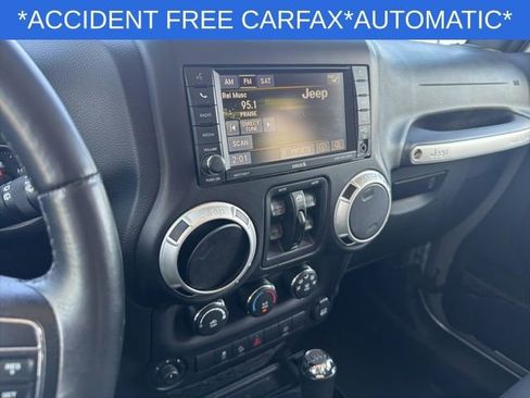 Used 2016 Jeep Wrangler Unlimited Sahara w/ Dual Top Group image 28