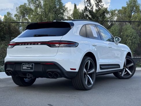 Used 2024 Porsche Macan image 7