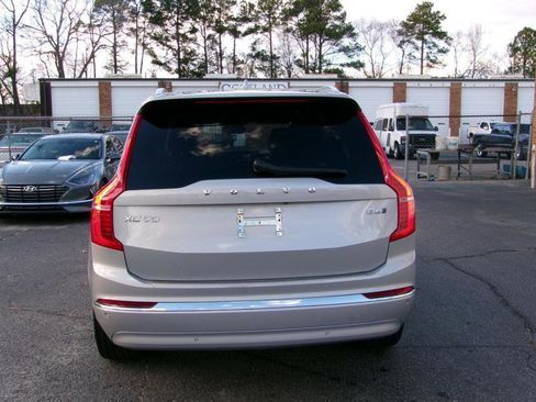 Used 2024 Volvo XC90 B6 Plus image 7