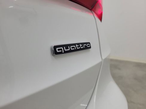 Used 2021 Audi Q3 2.0T Premium w/ Convenience Package image 8