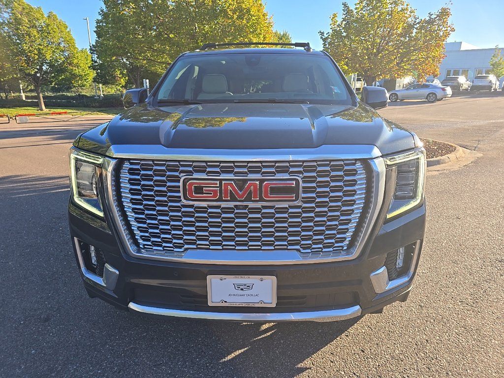 Used 2021 GMC Yukon Denali w/ Denali Ultimate Package AWD/4WD image 6