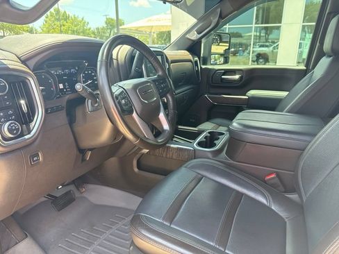 Used 2023 GMC Sierra 3500 Denali w/ Denali Ultimate Package AWD/4WD image 12