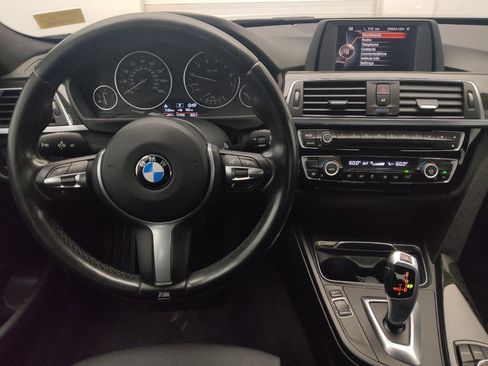 Used 2016 BMW 320i Sedan RWD image 22