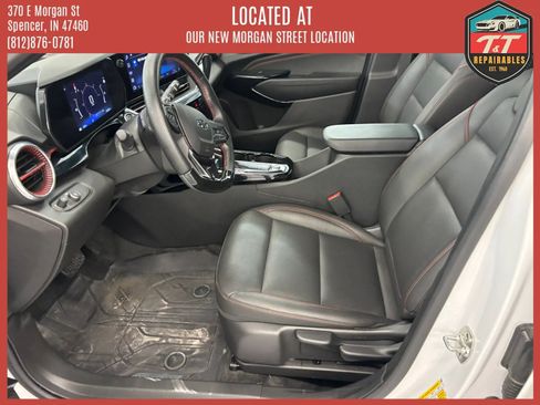 Used 2024 Chevrolet Trax RS w/ Sunroof Package FWD image 37