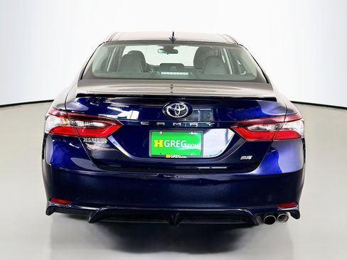 Used 2022 Toyota Camry SE image 8