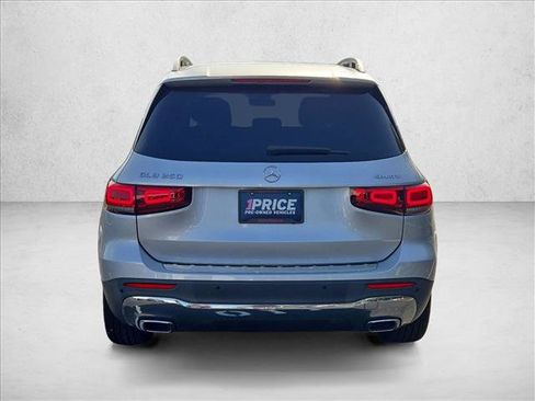 Used 2020 Mercedes-Benz GLB 250 4MATIC image 7