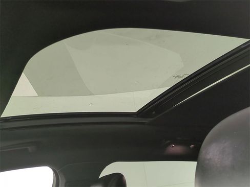 Used 2016 Lincoln MKX Select w/ Select Plus Package image 18