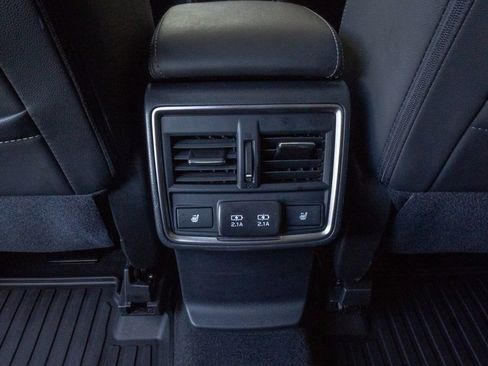Certified 2023 Subaru Forester Touring AWD/4WD image 19