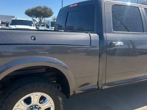Used 2014 RAM 2500 Laramie w/ Convenience Group image 9