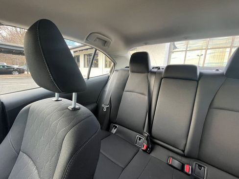 Used 2025 Toyota Corolla LE image 33