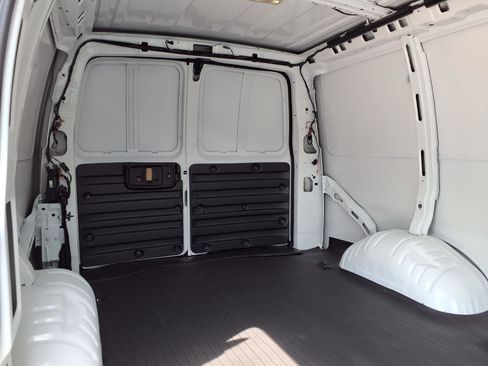 New 2026 GMC Savana 3500 w/ Driver Convenience Package image 17