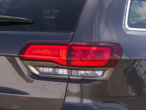 Used 2015 Jeep Grand Cherokee High Altitude AWD/4WD image 10
