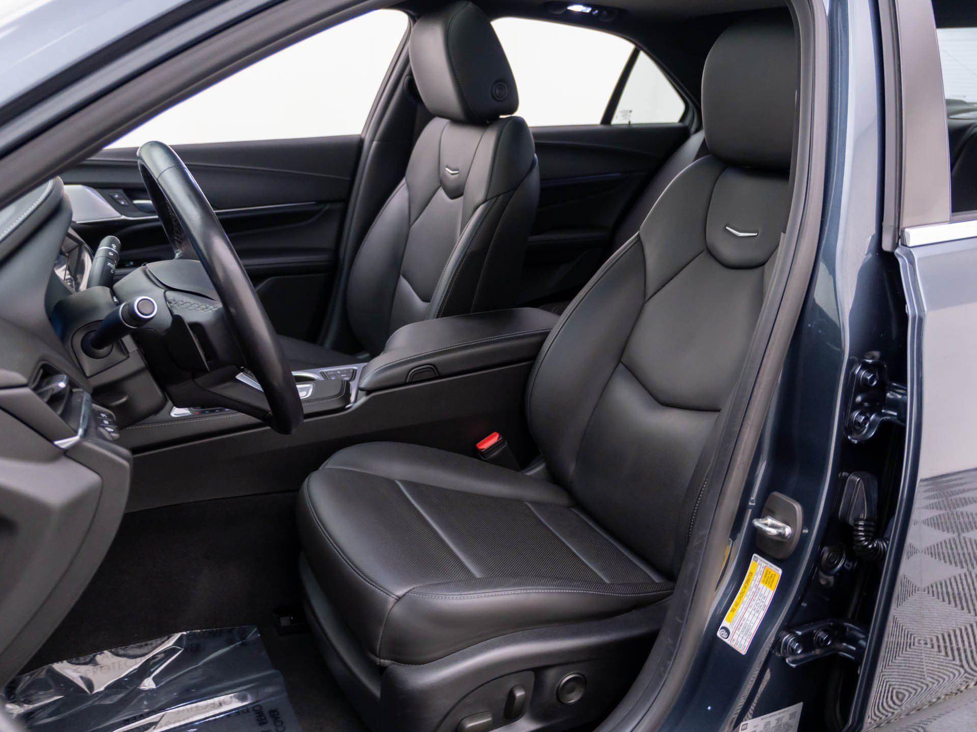 Used 2022 Cadillac CT4 Premium Luxury RWD image 18