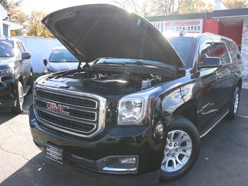 Used 2017 GMC Yukon XL SLT image 54