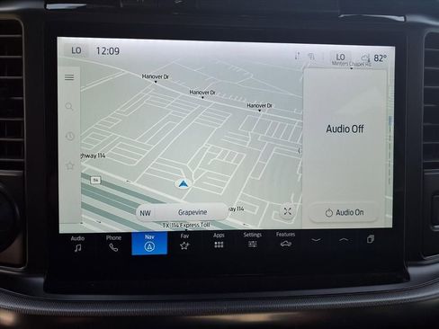 New 2025 Ford F150 Lariat w/ Equipment Group 502A High image 38