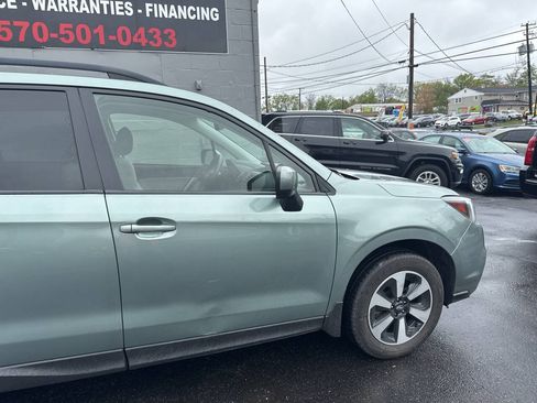 Used 2018 Subaru Forester 2.5i Premium w/ All-Weather Package AWD/4WD image 10