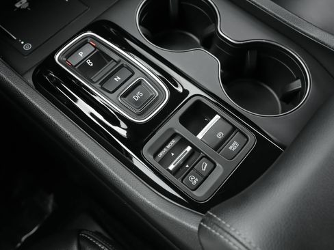 Used 2024 Honda Pilot EX-L image 15