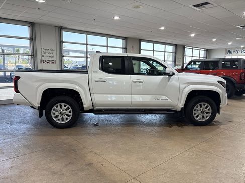 New 2026 Toyota Tacoma SR5 AWD/4WD image 3