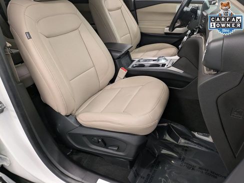 Used 2022 Ford Explorer Limited w/ Equipment Group 301A image 29