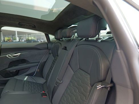 New 2026 Audi S e-tron GT Prestige image 31