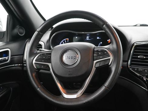 Used 2019 Jeep Grand Cherokee Limited w/ Luxury Group II AWD/4WD image 17
