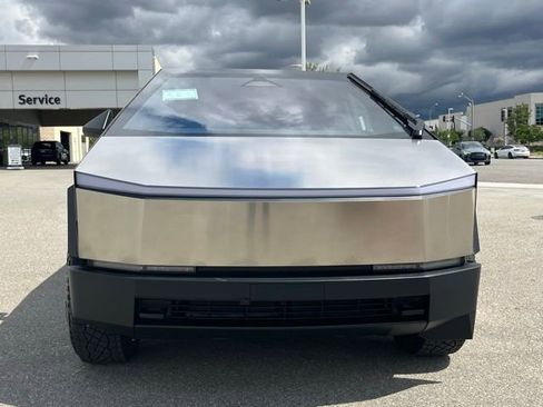 Used 2024 Tesla Cybertruck Cyberbeast AWD/4WD image 3