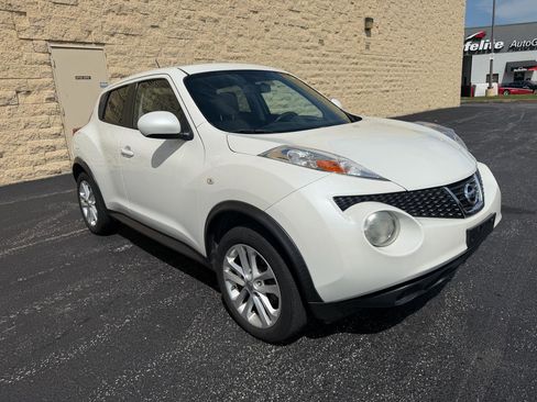 Used 2013 Nissan Juke SV FWD image 7