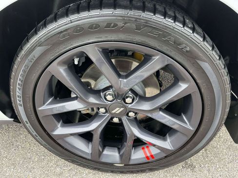 Used 2023 Dodge Challenger R/T w/ Blacktop Package image 30