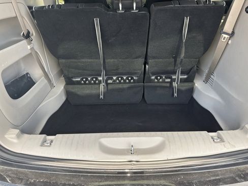 Used 2024 Chrysler Pacifica Limited w/ Trailer Tow Group FWD image 22