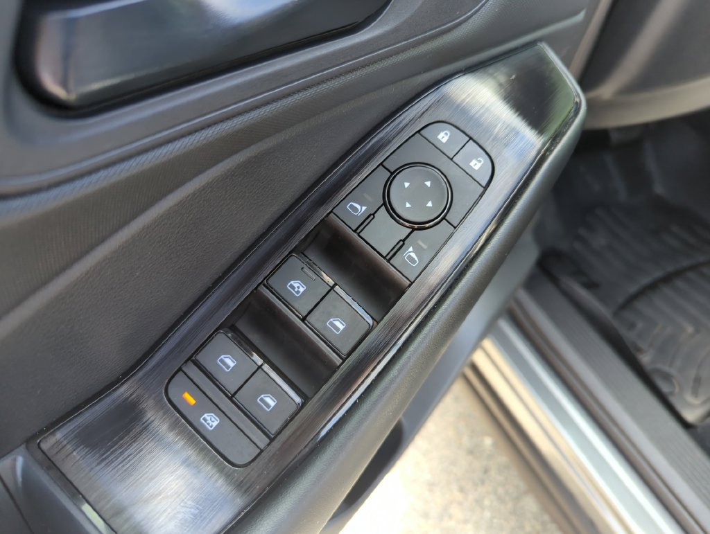 Used 2026 Nissan Rogue S AWD/4WD image 14