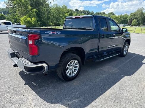 Used 2023 Chevrolet Silverado 1500 LT AWD/4WD image 6