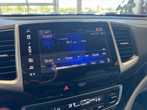 Used 2017 Honda Pilot Touring image 26